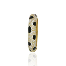 Load image into Gallery viewer, Important Estate Pavé Diamond and Onyx Bracelet
