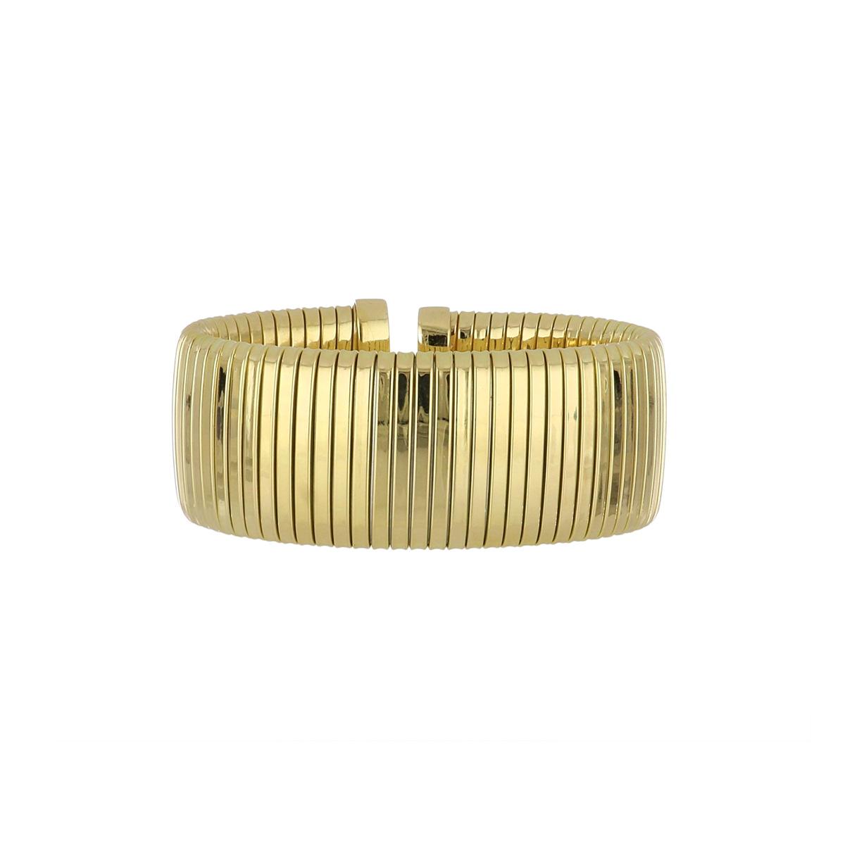 Vintage Italian Square-Shaped 18k Gold Bangle Bracelet