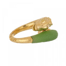 Load image into Gallery viewer, Vintage 1970s Carved Jade 18K Gold Bypass Ring
