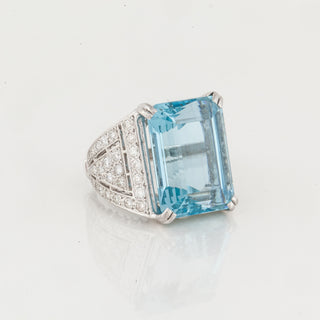 Mid-Century Openwork Platinum Aquamarine and Diamond Ring