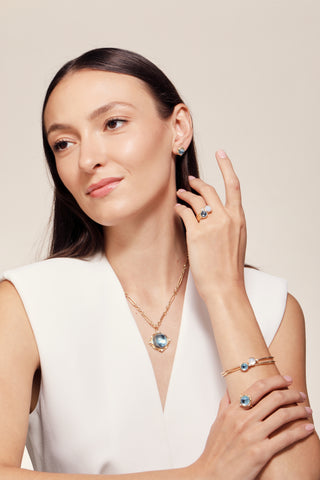 Syna 18K Gold Axia Pendant Grande in Blue Topaz