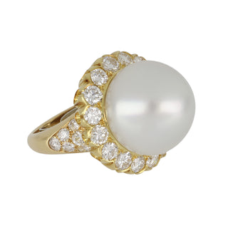 Vintage 1990s Van Cleef & Arpels 18K Gold South Sea Pearl & Diamond Ring