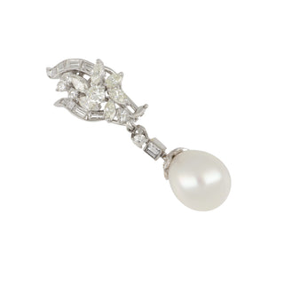 Vintage 1980s Platinum South Sea Pearl Day/Night Earrings with Diamonds