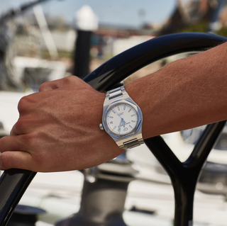 Girard-Perregaux Stainless Steel Laureato 42mm in Silver