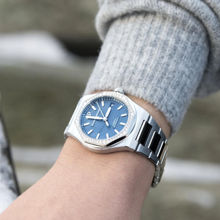 Girard-Perregaux Stainless Steel Laureato 34mm in Blue with Diamonds