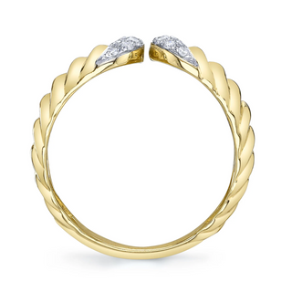 Shy Creation 14K Gold Ribbed Band with Diamonds