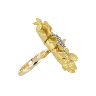 Estate Textured 18K Gold Sunflower Diamond Ring