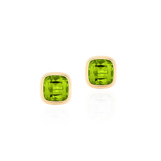 Goshwara 18K Manhattan Peridot Cushion Bezel-Set Studs