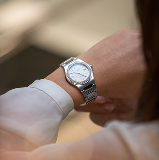 Girard-Perregaux Stainless Steel Laureato 34mm in Silver with Diamonds