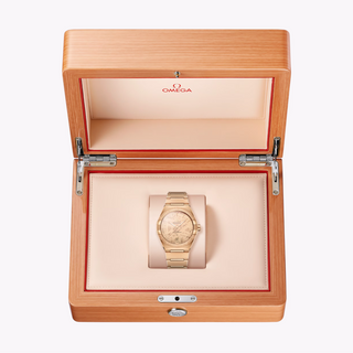Omega 18 Karat Constellation