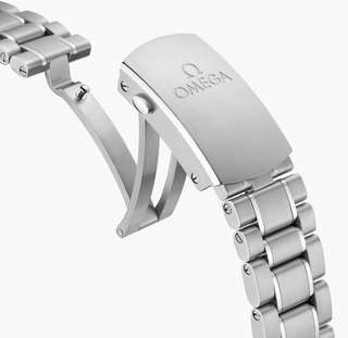 Omega Stainless Steel Speedmaster Racing Master Chronometer in White