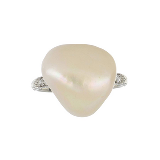 Important Edwardian 18K White Gold Natural Baroque Pearl Ring with Diamonds