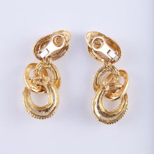 Load image into Gallery viewer, Vintage 1972 Kutchinsky 18K Gold Removable Dangle Earrings
