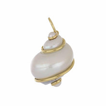 Load image into Gallery viewer, Seaman Schepps 18K Gold Turbo Shell Pendant
