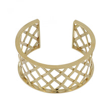 Load image into Gallery viewer, Estate 18K Gold Lattice Design Cuff Bracelet
