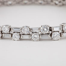 Load image into Gallery viewer, Oscar Heyman Platinum Diamond Bracelet
