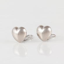 Load image into Gallery viewer, Vintage 1990s Chopard 18K White Gold Heart Earrings

