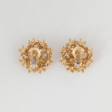 Load image into Gallery viewer, Van Cleef &amp; Arpels 18K Snowflake Socrate Earrings
