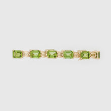 Load image into Gallery viewer, Estate Laura Munder 18K Gold Peridot Bracelet
