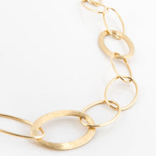Load image into Gallery viewer, Italian 18K Gold Oval Link Necklace
