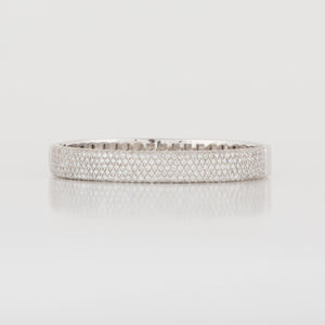 18K White Gold Pavé Diamond Bangle