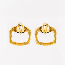 Load image into Gallery viewer, Estate Aldo Cipullo 18K Gold Onyx Earrings
