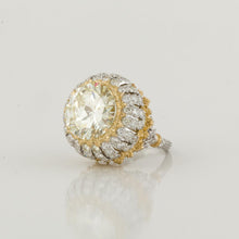 Load image into Gallery viewer, Important Estate Buccellati 18K Gold Diamond Ring
