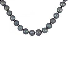 Load image into Gallery viewer, 18K White Gold Tahitian Pearl Necklace
