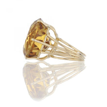 Load image into Gallery viewer, Vintage 1970s 18K Gold Citrine Ring
