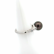 Load image into Gallery viewer, Mikimoto 18K White Gold Tahitian Pearl Ring
