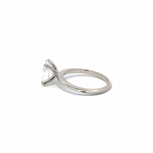 Load image into Gallery viewer, GIA 1.57 Carat Oval Diamond Platinum Engagement Ring
