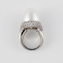 Load image into Gallery viewer, Estate Henry Dunay Platinum Cultured Baroque Pearl Ring
