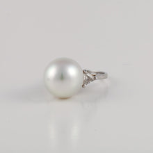 Load image into Gallery viewer, Platinum Cultured Pearl and Diamond Ring
