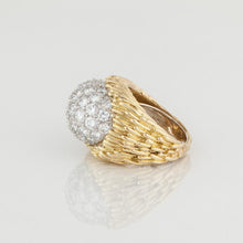 Load image into Gallery viewer, Estate David Webb 18K Gold Diamond Ring
