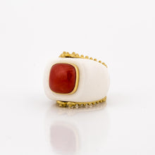 Load image into Gallery viewer, Mazza 14K Gold White Agate and Coral Ring
