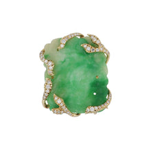 Load image into Gallery viewer, Important Vintage 1970s Julius Cohen 18K Gold Carved Jadeite Jade Ring with Diamonds
