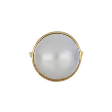 Load image into Gallery viewer, Estate 18K Gold Bezel-Set Mabé Pearl Ring
