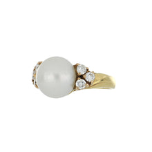 Load image into Gallery viewer, Vintage 1990s 18K Gold South Sea Pearl Ring with Diamonds
