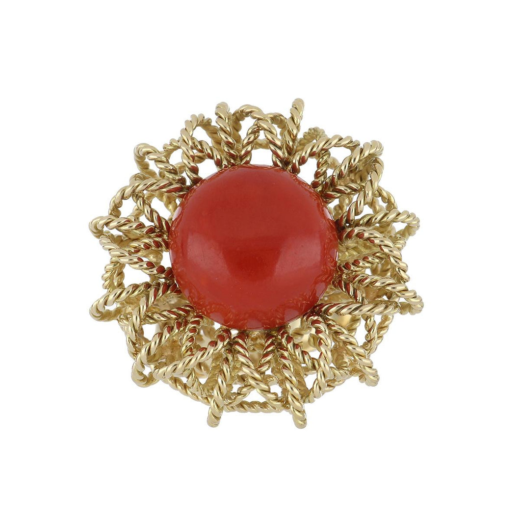 Mid-Century 18K Gold Coral Ring with Twist Wire-work Frame