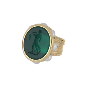 Vintage 1990s 18K Gold Green Chalcedony Intaglio Ring with Pearls