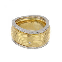 Load image into Gallery viewer, Roberto Coin 18K Gold Elephant Collection Band Set
