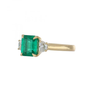 18K Gold Rectangular-Cut Emerald and Diamond Ring