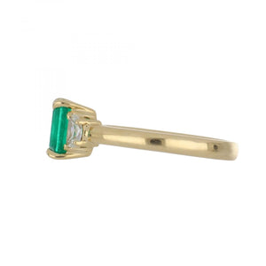 18K Gold Rectangular-Cut Emerald and Diamond Ring